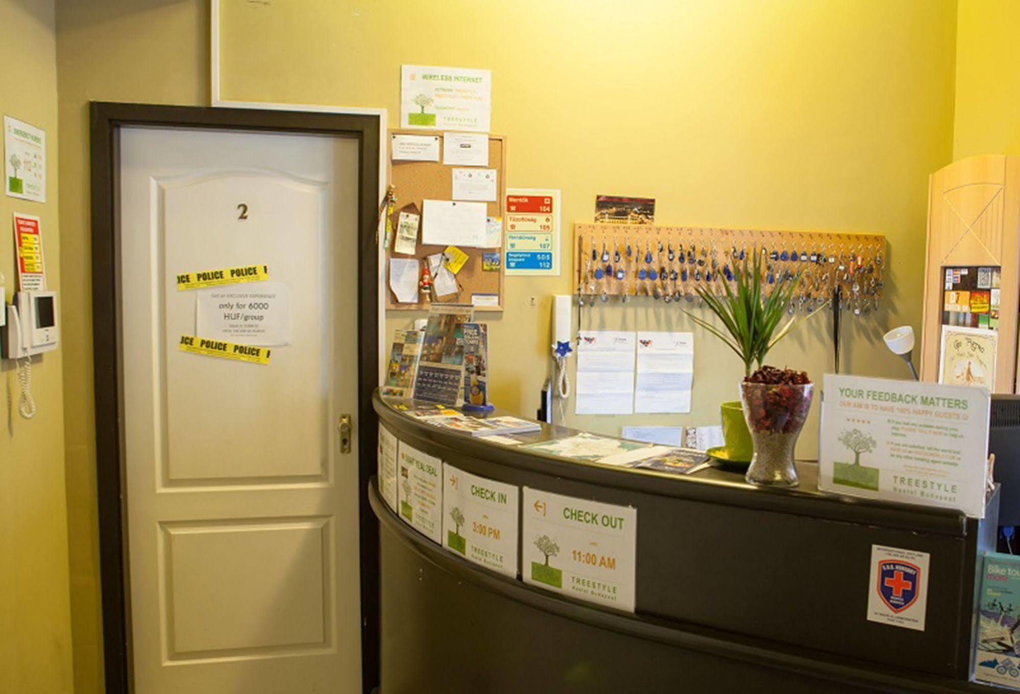 Treestyle Hostel ブダペスト エクステリア 写真